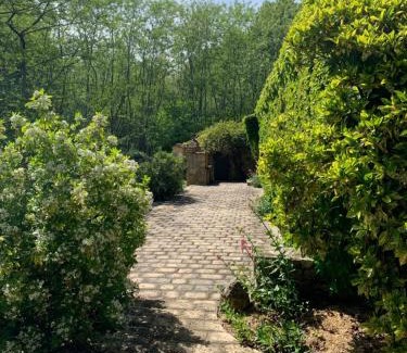 Cause-de-Clerans House | Gîtes de Charme "LE BIBENDÔME" et "LES MOTS BLEUS en pleine forêt