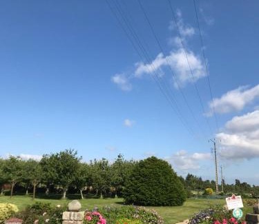 Plomodiern Bed & Breakfast | Gîtes du Ménez-Hom