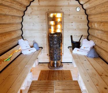 Sydrugota House | Gøtugjógv Log House