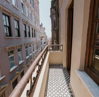 Galata Apartment | Galadoo Suites