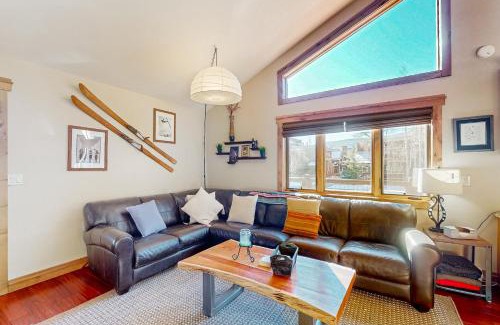 Frisco House | Galena Street Getaway