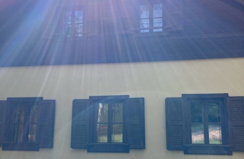 Lenora Cottage | Gallys Mounting Cottage Pod Boubinem with WiFi