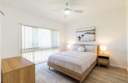 Nelson Bay House | Galoola Hidden Gem, 2 97 Galoola Drive, Pet friendly, Rooftop outdoor area with spectacular views, Wi-Fi and air conditioning