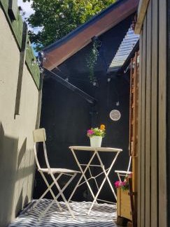 Claddagh Apartment | Galway Sea Sand and City Self Contained Apt