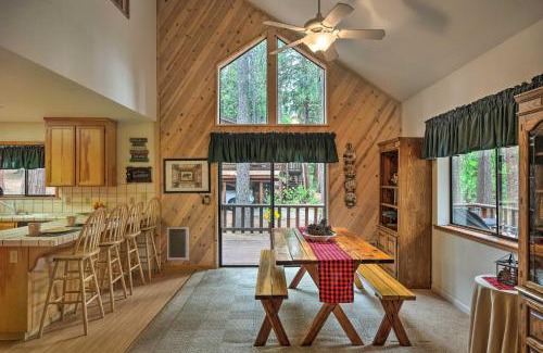Arnold House | Game Room and Deck Pet-Friendly Camp Connell Cabin