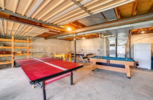 Springville House | Game Room and Decks Family Cabin in Springville!