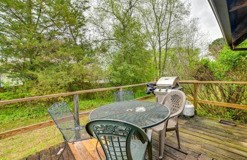Springville House | Game Room and Decks Family Cabin in Springville!