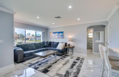 Saint James City House | Game Room and Screened Lanai Pine Island Getaway!