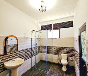 Yakkala House | Gampaha Grand Villa