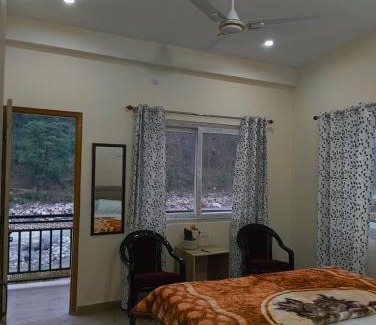 Uttarkashi House | Ganga Kinaare