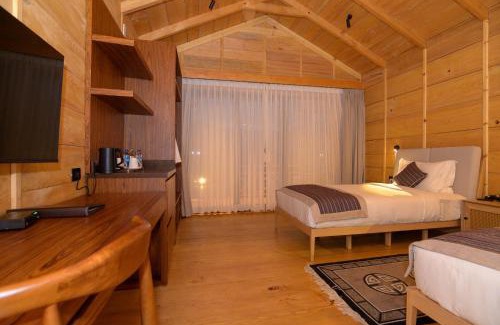 Phobjikha Valley Hotel | Gangtey Pinewood Resort