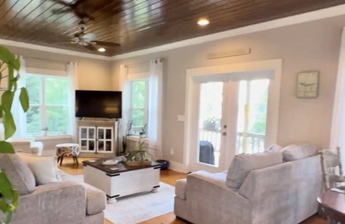 Andalusia House | Gantt Lake’s Frayed Knot Lake House w/private boat ramp on a cozy cove!