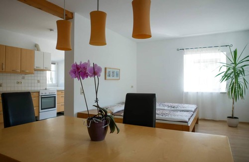 Fohnsdorf Condo | Garconniere Erdgeschoss in Sillweg