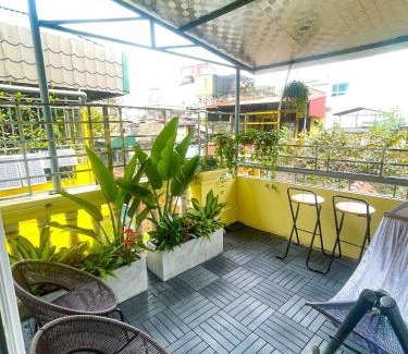Hang Bo House | Garden Balcony Room In Old Quarter Netflix Free Washer Dryer