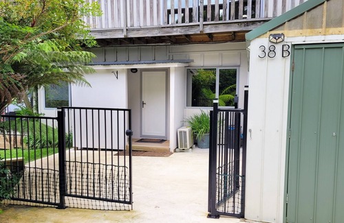 Paihia Apartment | Garden Bliss & Bird Sanctuary in Paihia Estuary