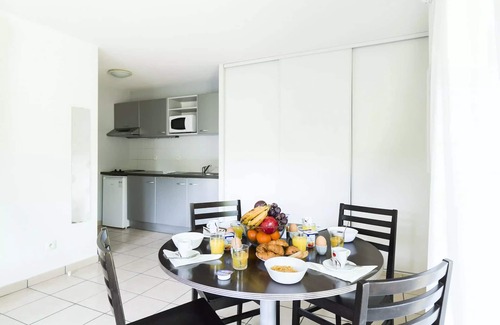 Marcy-l'Etoile Apartment | Garden & City Lyon Residence - Marcy l'Etoile * - 2 rooms 4 people