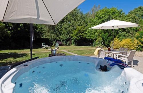 Hope Bowdler House | Garden Cottage at Eaton Manor