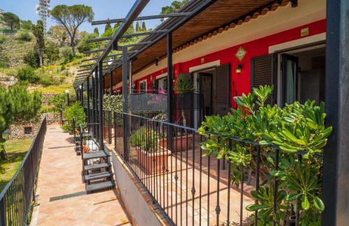 Castelmola Apartment | Garden Cottage I Dammusi - Limoni