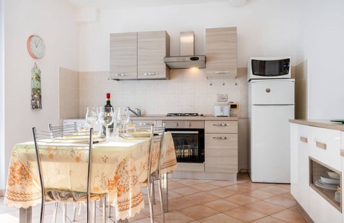 Bastia Umbra Apartment | Garden House - Apt x8 with shared patio