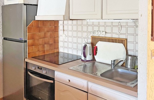 Calcatoggio Apartment | Garden level, with direct access to plage.Au quiet, equipped, air-conditioned.