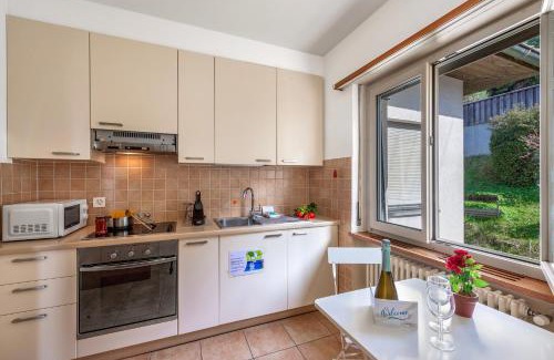 Vira Apartment | Garden on the lake 2 - Happy Rentals