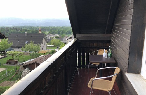 Zirovnica Apartment | Garden View Apartment Apartments Rikli Rodine near Bled
