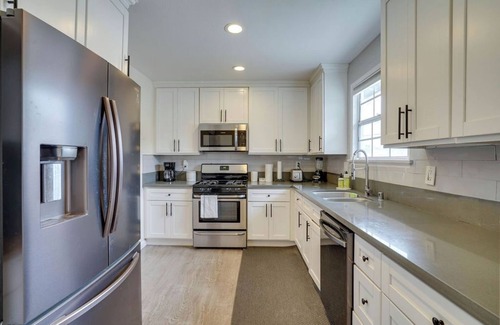 Gardena House | Gardena's Charming Family Retreat Getaway