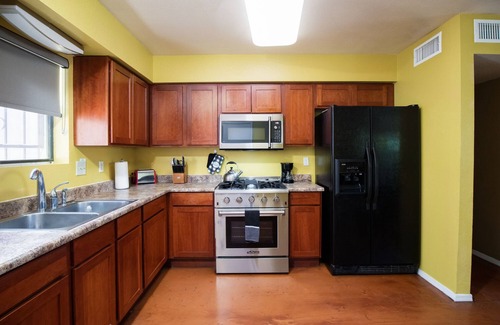 Garfield House | Garfield Historic District downtown Phoenix all utlities included