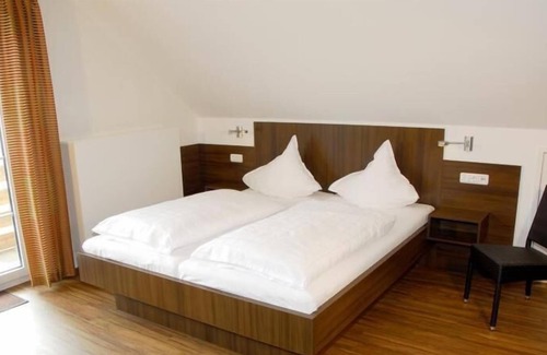 Rurberg Hotel | Garni Hotel Café Henn