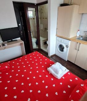 Old Town Apartment | Garsoniera Plaja Modern Centru