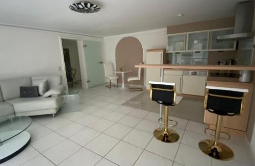 Hennef Apartment | Garten Eden