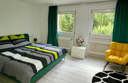 Singen Apartment | Gartenparadies Fereinhaus für Entspannung oder Feierlichkeit
