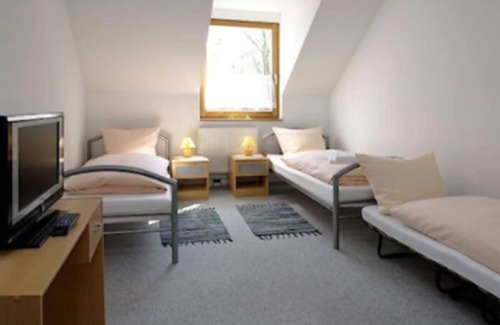 Dachau District House | Gasthaus Mooshäusl