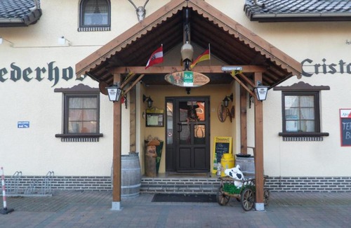 Diepenbeek Bed & Breakfast | gasthof lederhose