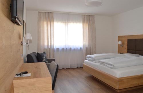 Neufahrn in Niederbayern House | Gasthof Ramsauer