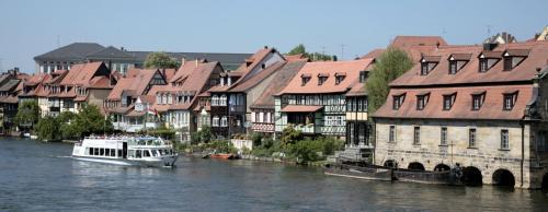 Wernsdorf House | Gasthof Schiller bei Bamberg