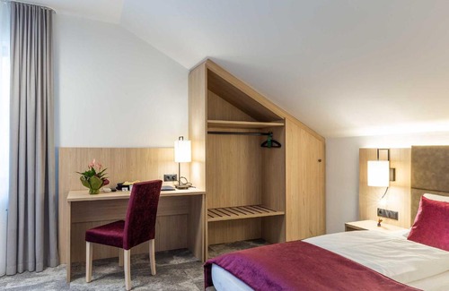 Lassnitzhoehe Bed & Breakfast | Gasthof "zur Bahn"