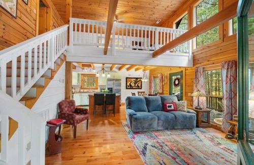 Vein Mountain House | Gated neighborhood - Hot Tub & Fire Pit
