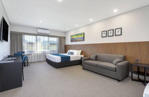 Vineyard Hotel | Gateway Motel
