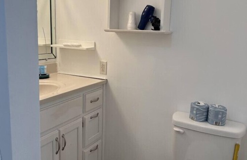 Waynesboro House | Gateway to Nature's Beauty Rm 15