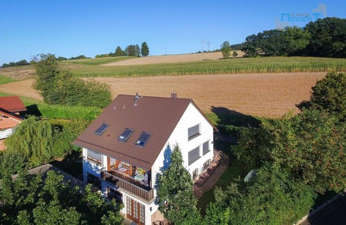 Waechtersbach Apartment | Gateway to the Spessart