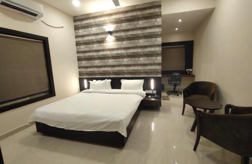 Brahmapur Hotel | Gayatri's Guest House