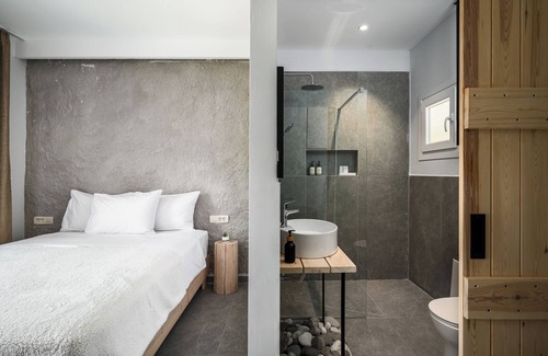 Central Tzoumerka Hotel | Gefiri Plakas Hotel