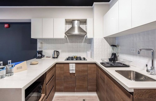 Barranco Apartment | geko| Madness 1BR, cool apt + pool in Barranco