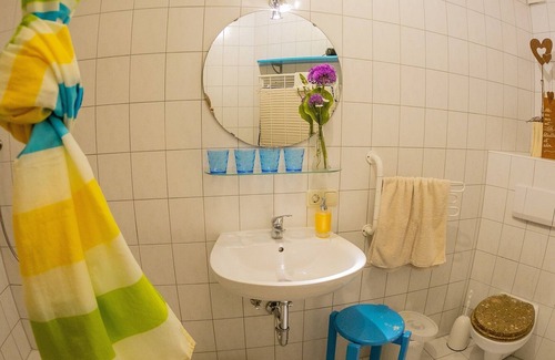 Leutershausen Apartment | Gemütliche 72qm Ferienwohnung natürlicher Lage, gut geeignet für Familien, voll ausgestattete Küche, große Terrasse