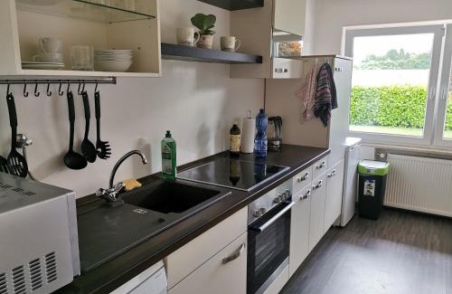 Niederleuken Apartment | Gemütliche 90 qm Wohnung in Saarburg, zentral gelegen, Garten mit Aussicht, separater Eingang