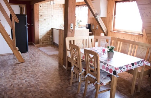 Leutershausen Apartment | Gemütliche 95qm Ferienwohnung mit kostenfreiem Parken und WLAN