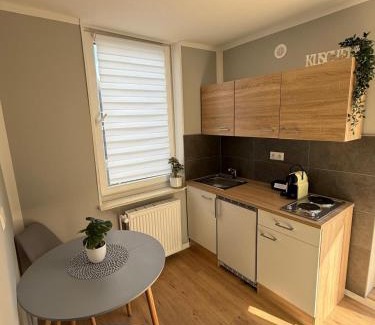Vechelde Apartment | Gemütliche Appartement 2 - mit Küche und Bad zur Eigennutzung -Schuster Homes-