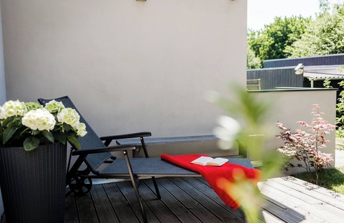 Tirschenreuth Apartment | Gemütliche Ferienwohnung mit eigener Sonnenterrasse