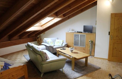 Speyerbrunn Apartment | Gemütliche Ferienwohnung "max" Unterm Dach & Terrasse/balkon
